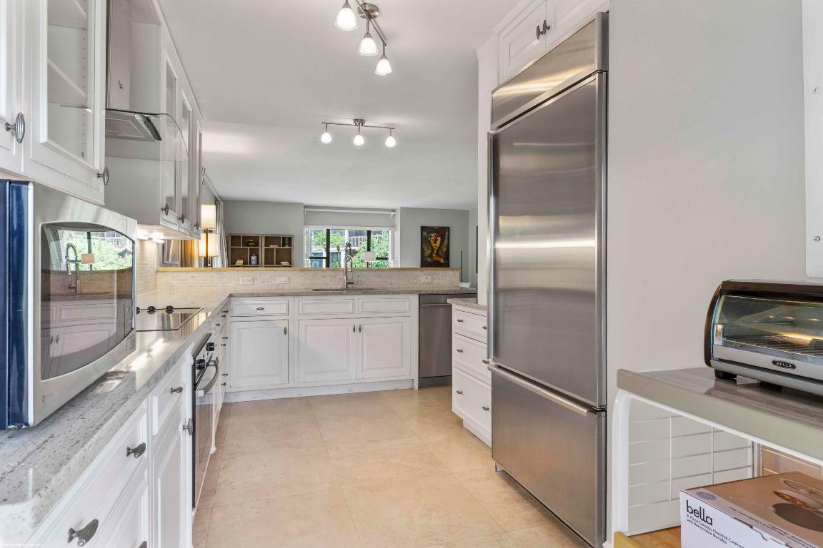 LA QUINTA CONDO - Residential