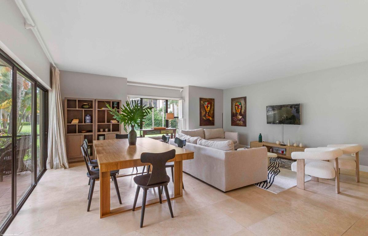 LA QUINTA CONDO - Residential