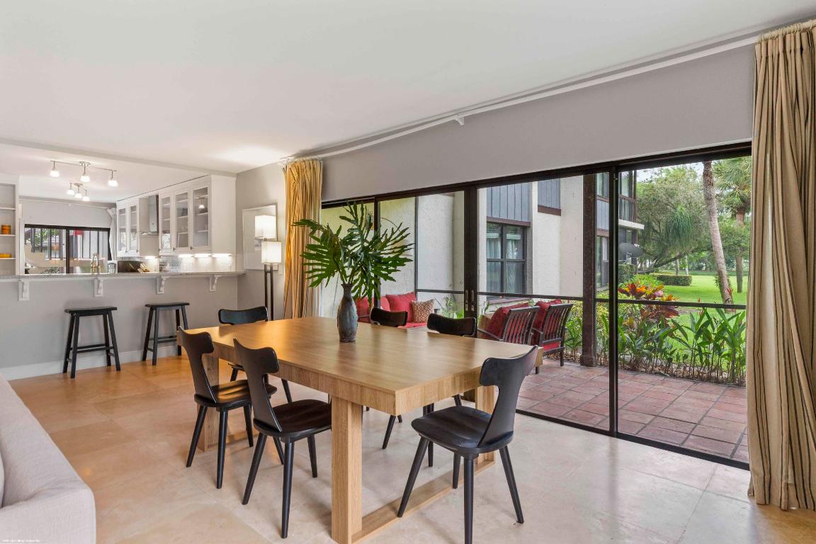 LA QUINTA CONDO - Residential