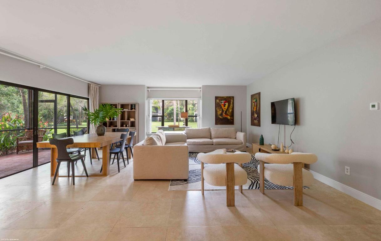 LA QUINTA CONDO - Residential