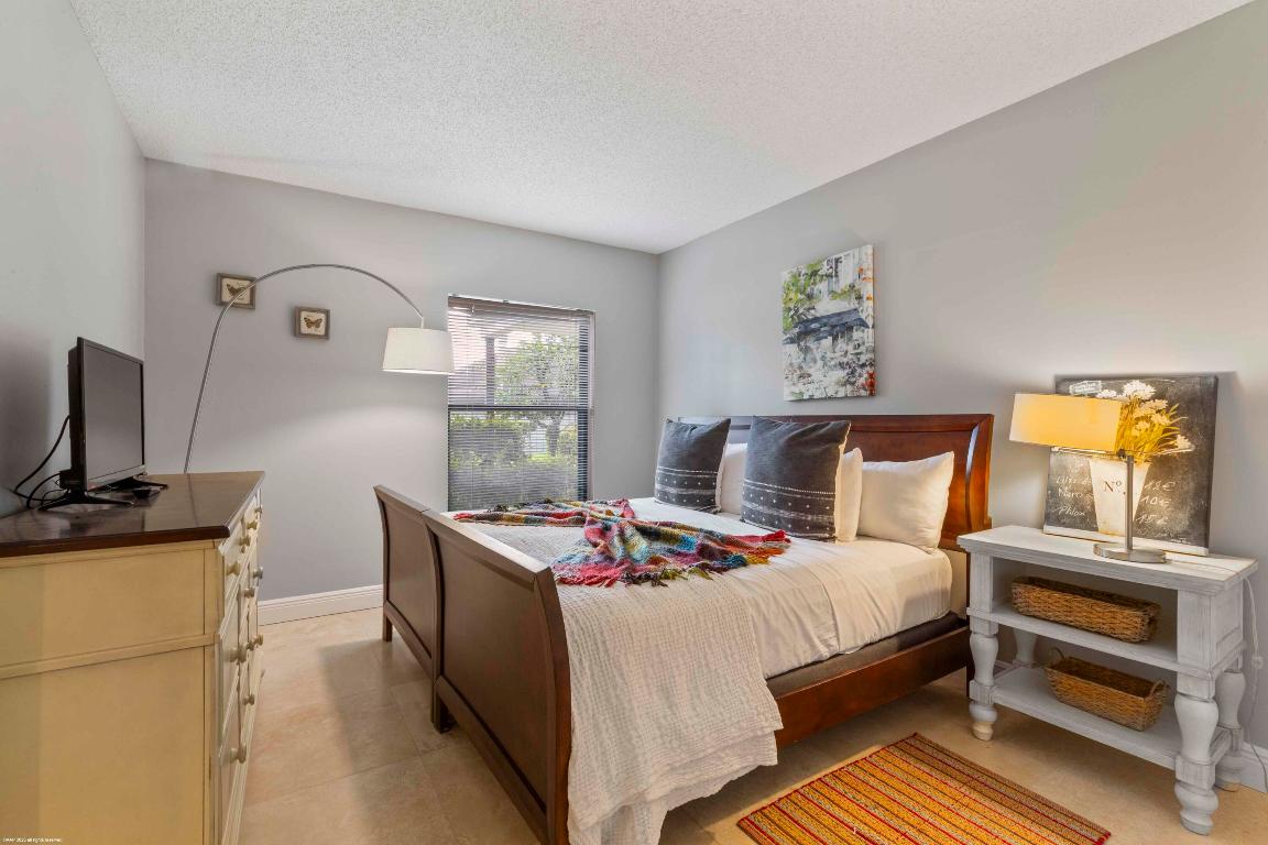 LA QUINTA CONDO - Residential