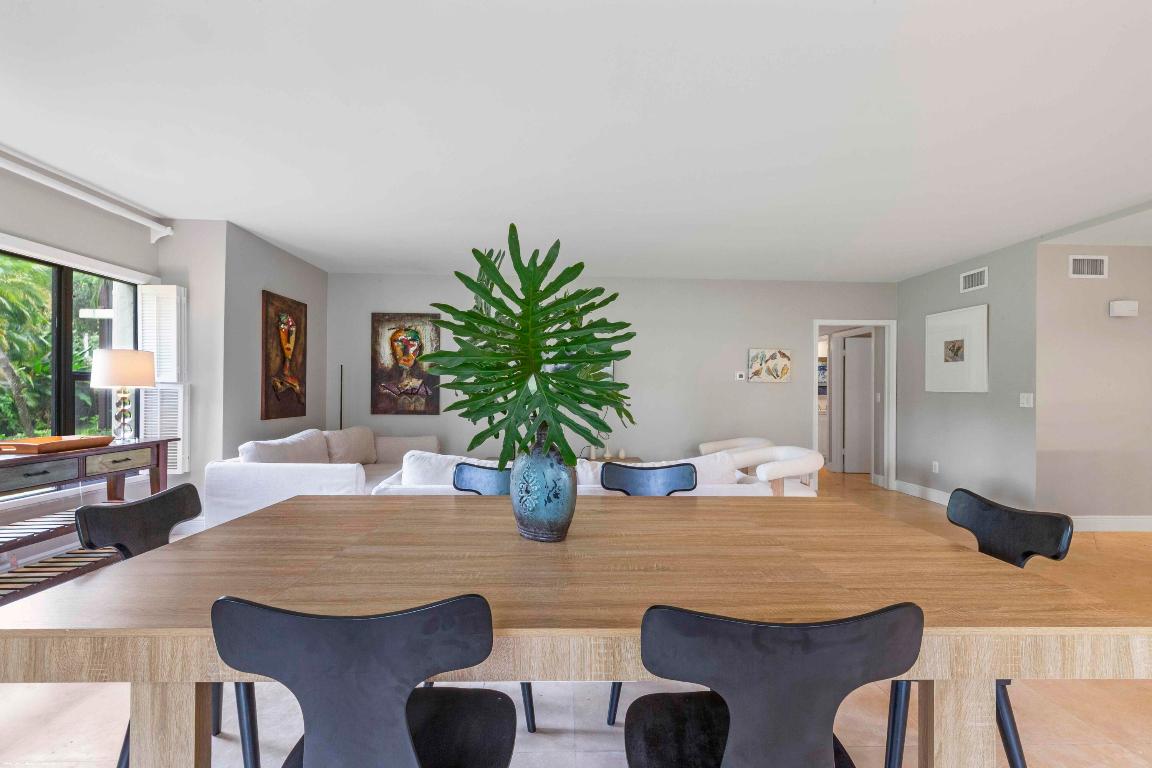 LA QUINTA CONDO - Residential