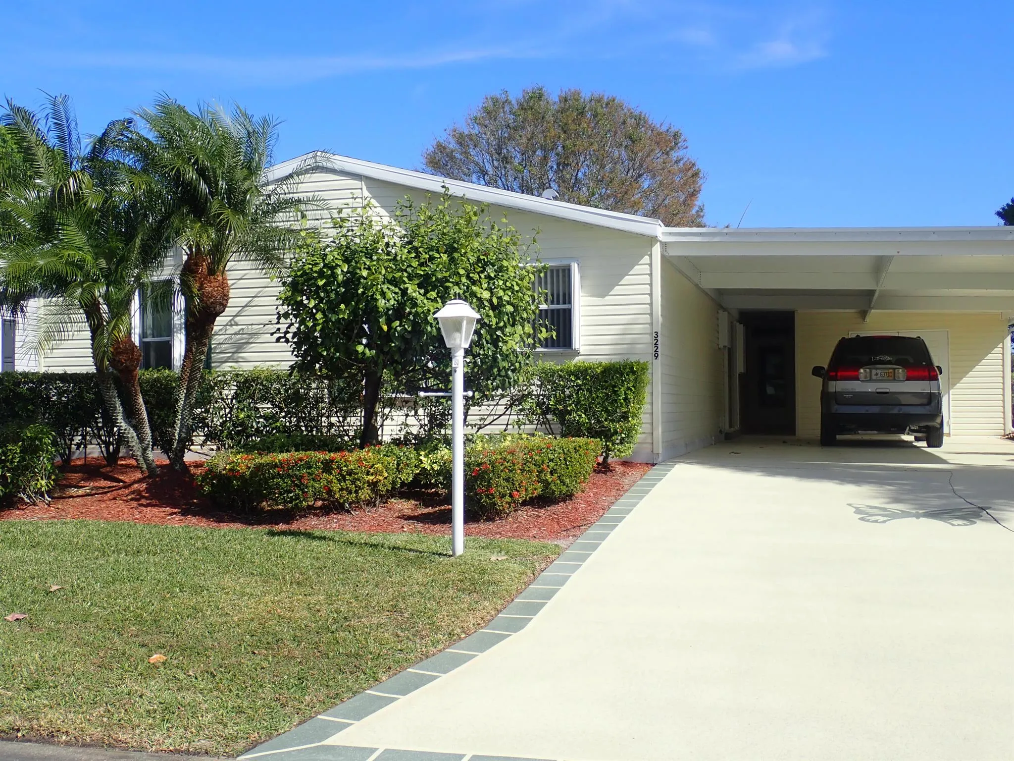 3229 Scarlet Tanger Ct