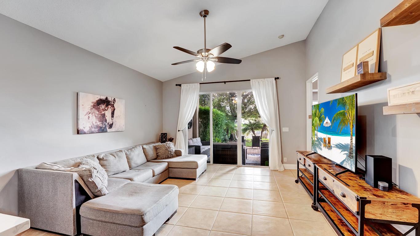 VILLAGES OF WINDSOR 4 - Residential