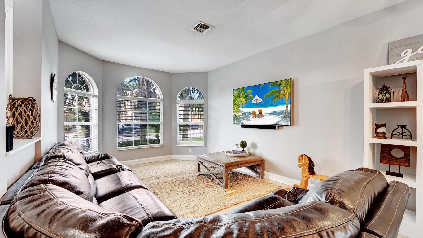 VILLAGES OF WINDSOR 4 - Residential