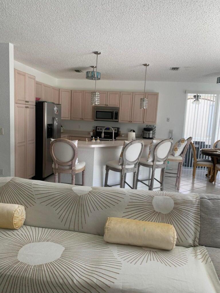 CLASSICS AT BEAR LAKES - Residential Lease