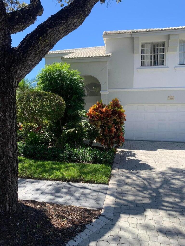 CLASSICS AT BEAR LAKES - Residential Lease