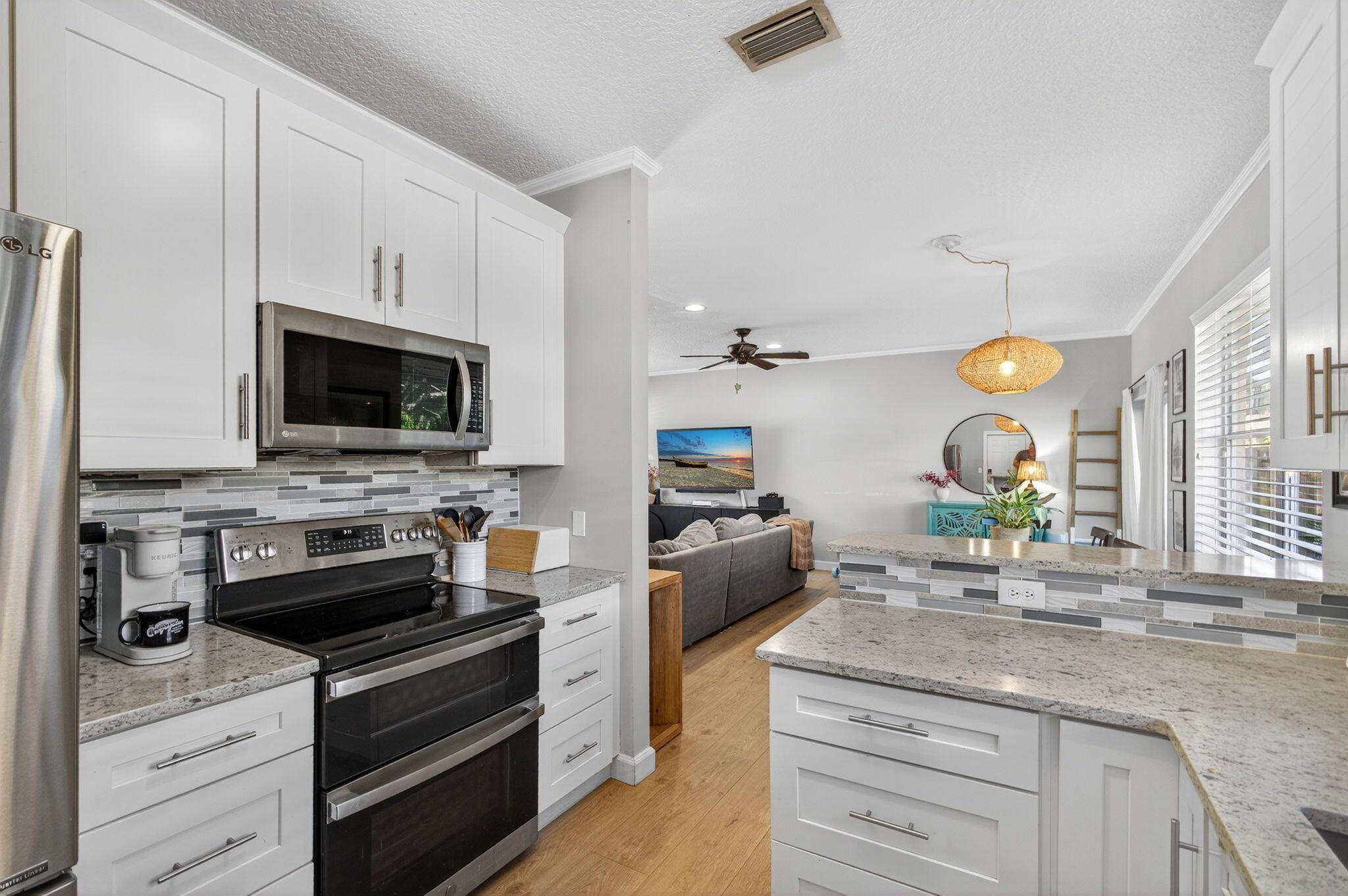 LAUREL OAKS AT JUPITER 3 - Residential