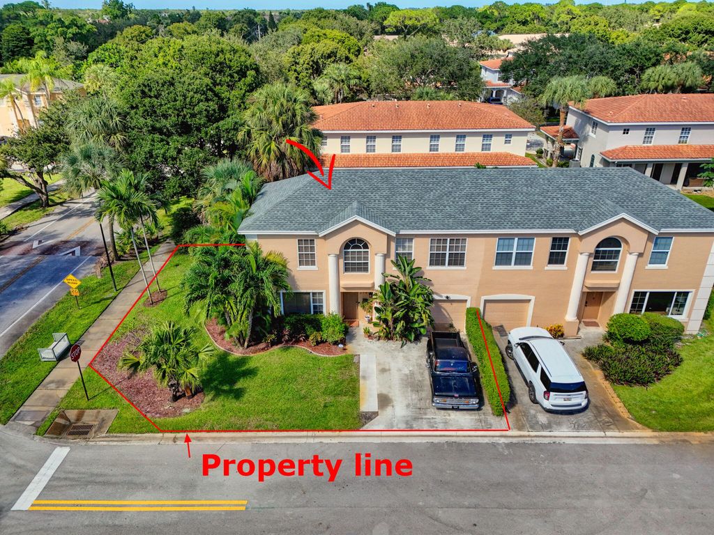 Photo of 279 Live Oak Lane, Jupiter, FL 33458 (MLS # R11132457)