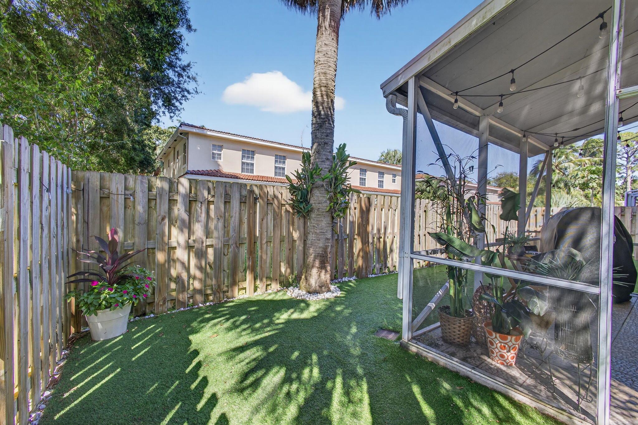 LAUREL OAKS AT JUPITER 3 - Residential