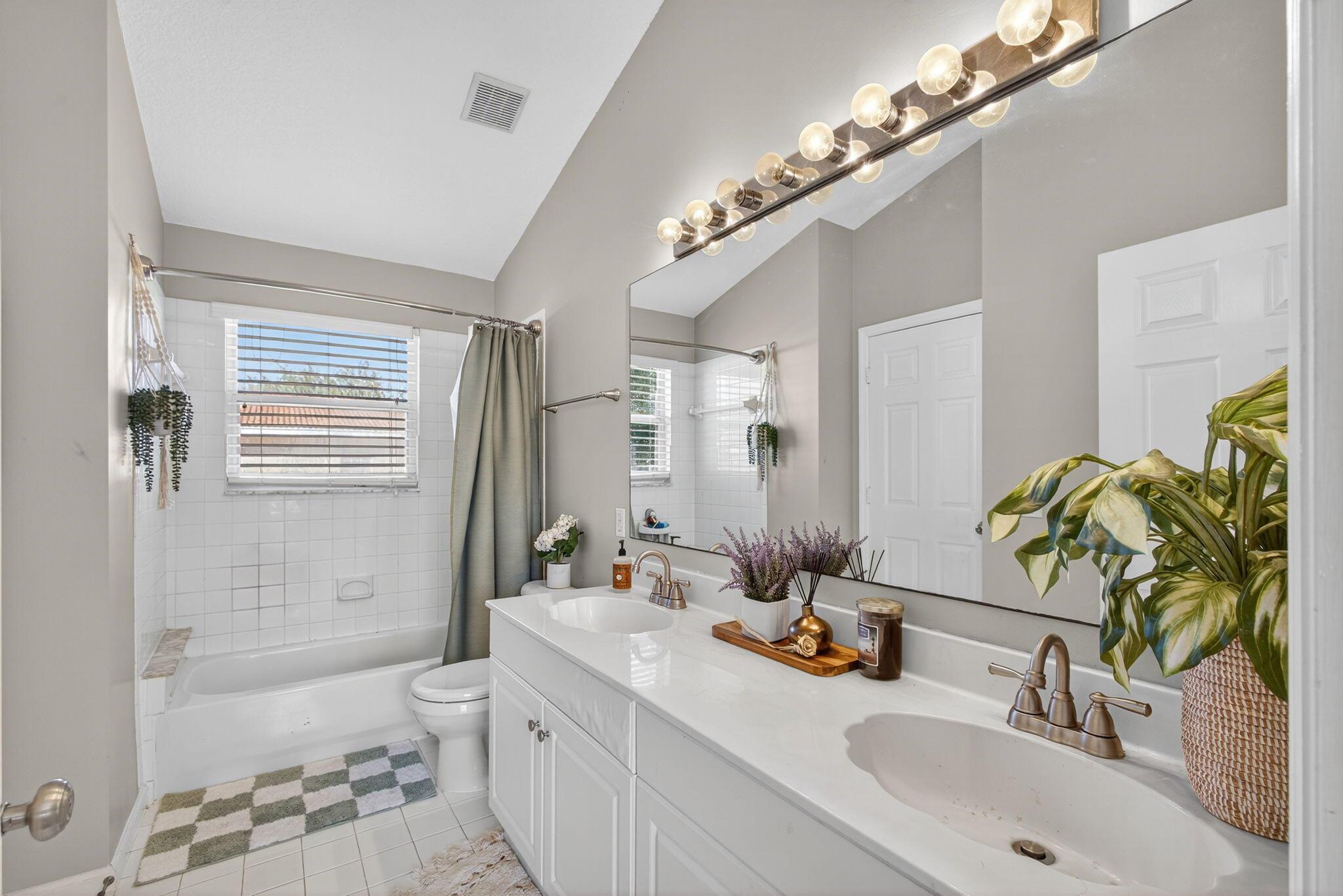 LAUREL OAKS AT JUPITER 3 - Residential