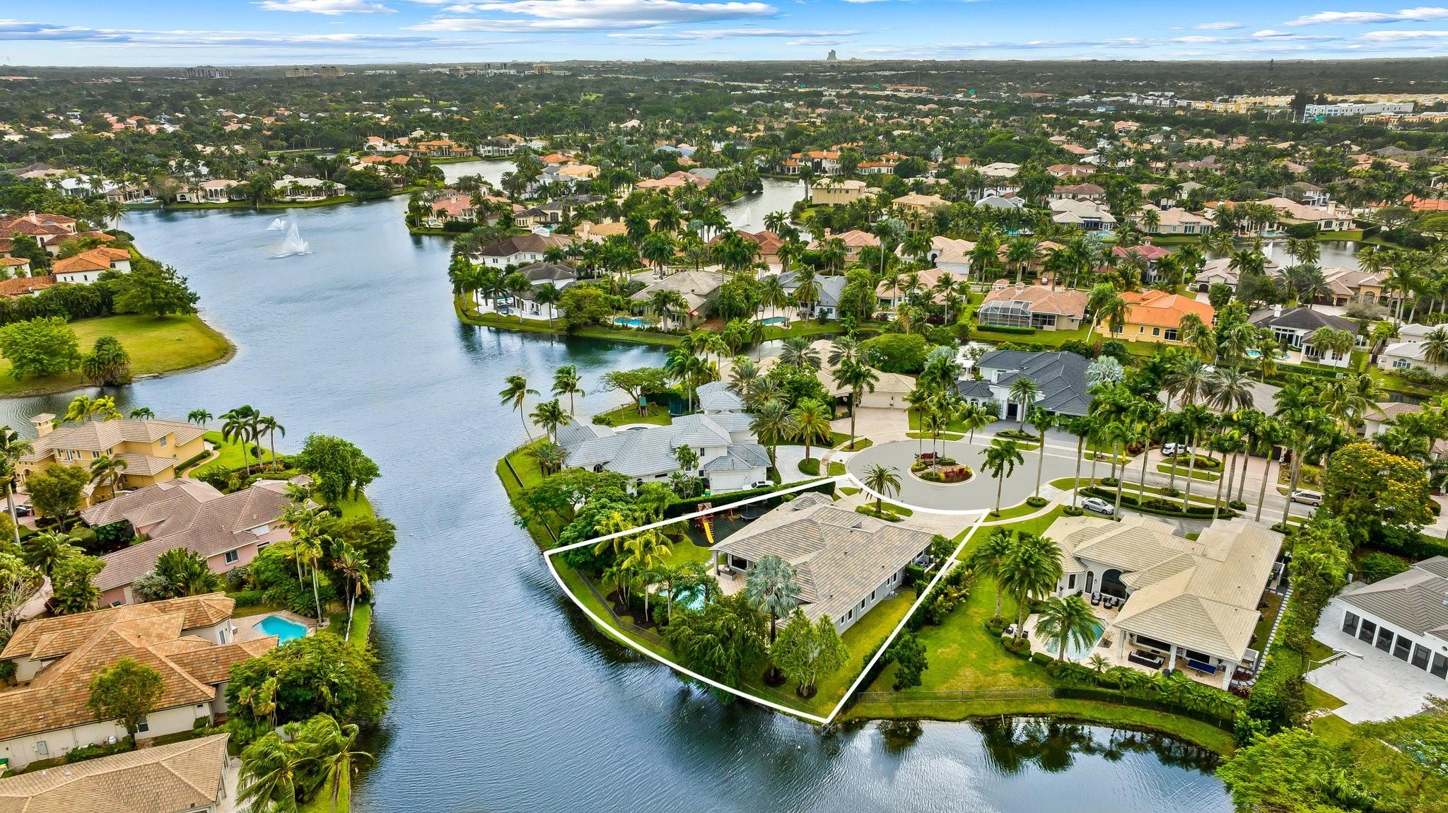 The Enclave 2nd Sec 156-8 - Residential