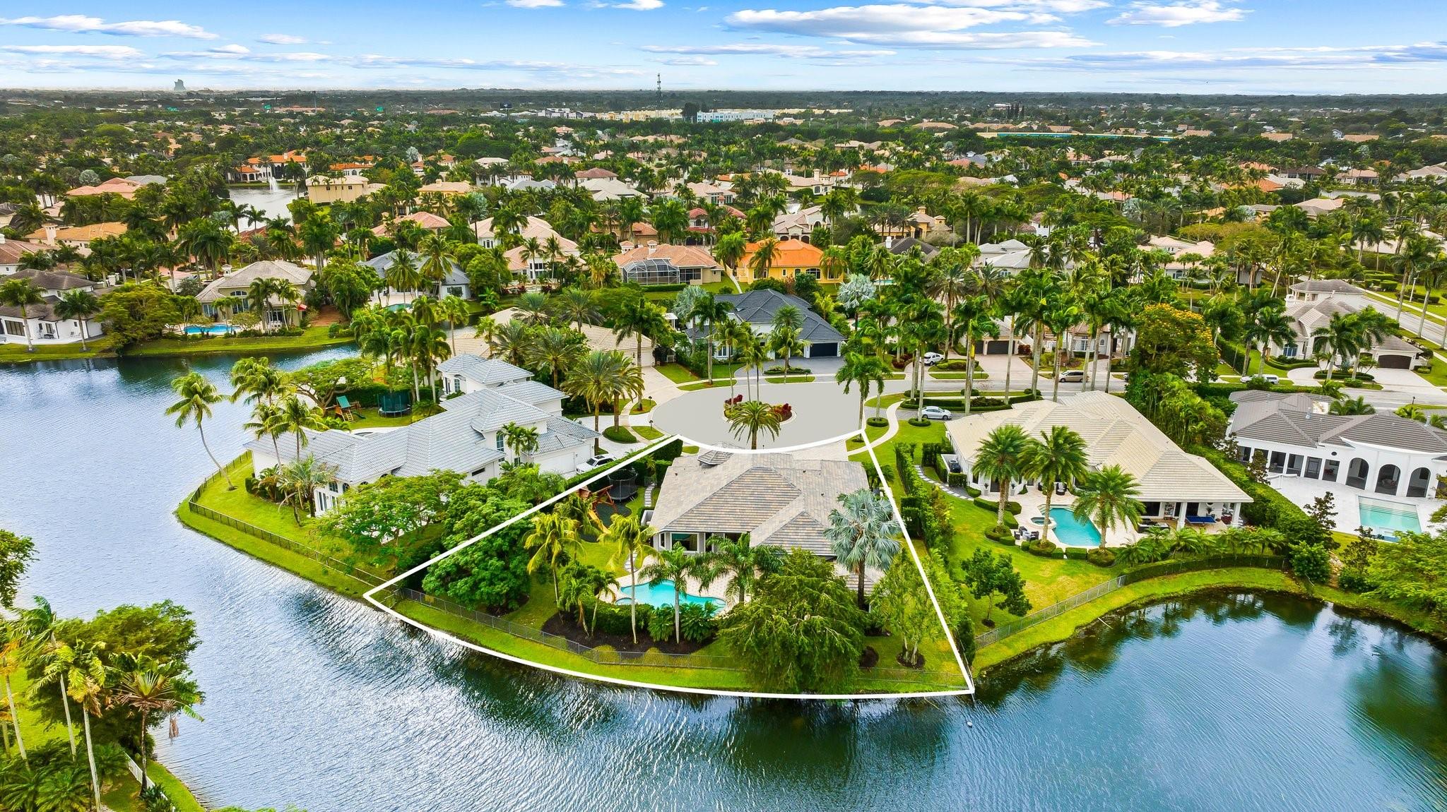 The Enclave 2nd Sec 156-8 - Residential