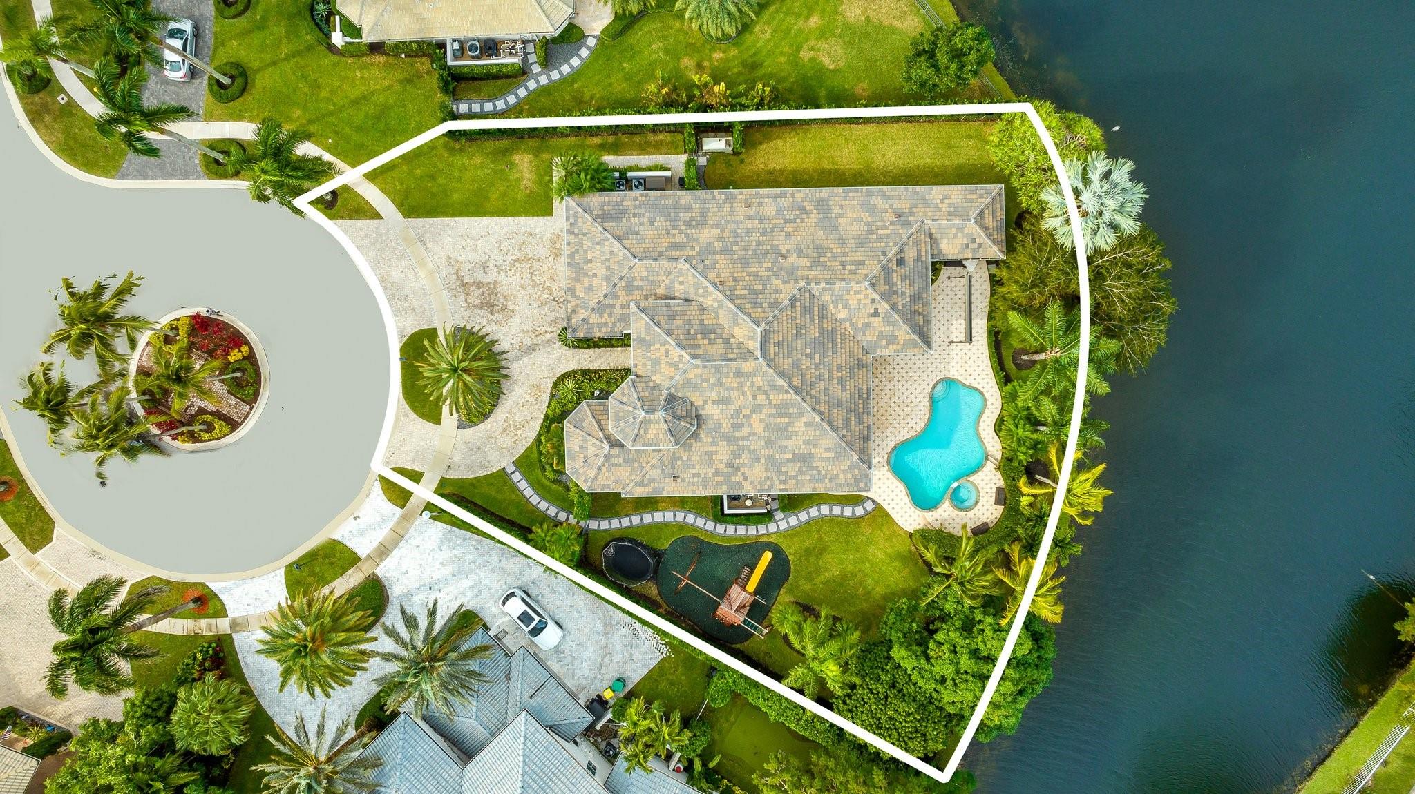 The Enclave 2nd Sec 156-8 - Residential