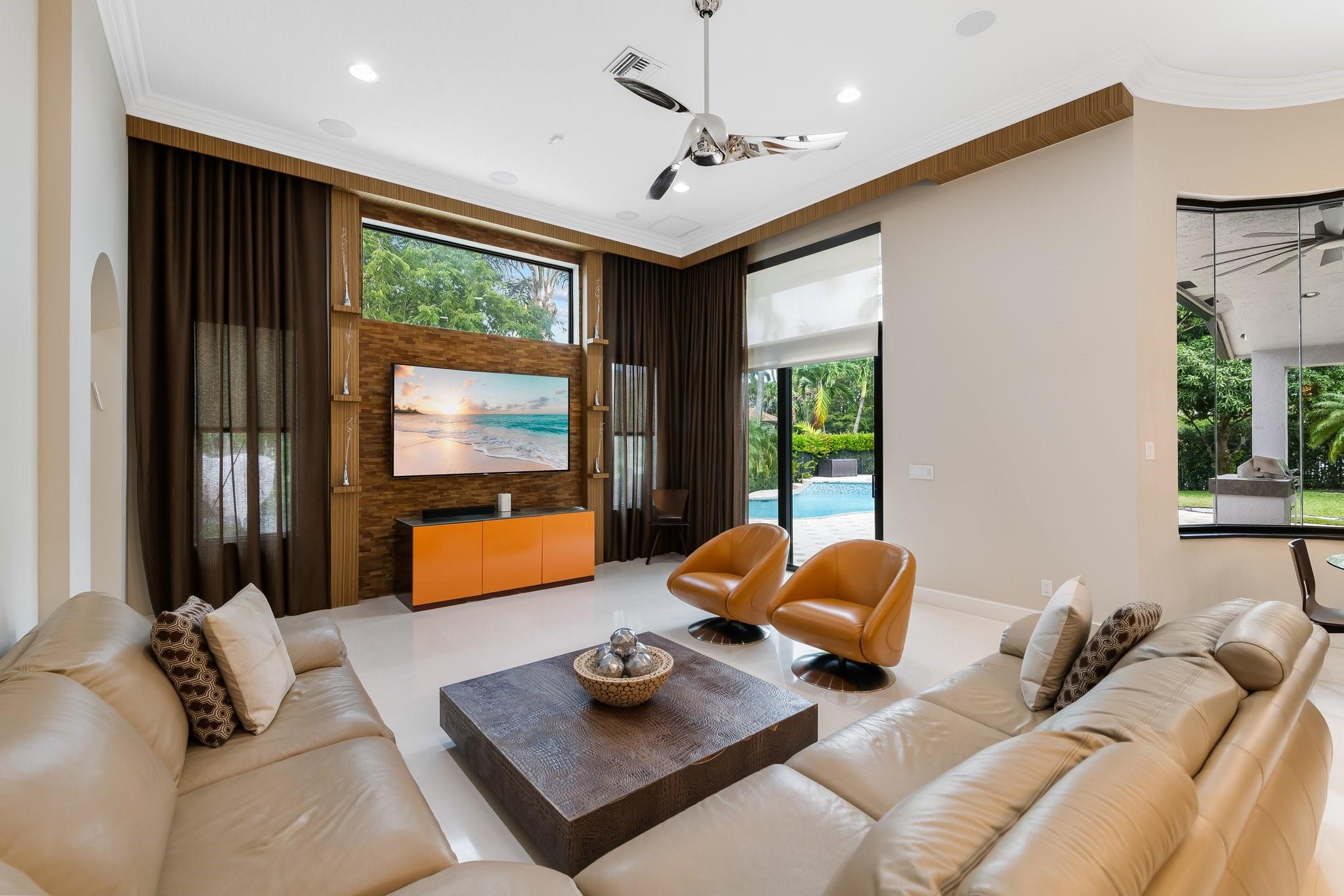 The Enclave 2nd Sec 156-8 - Residential