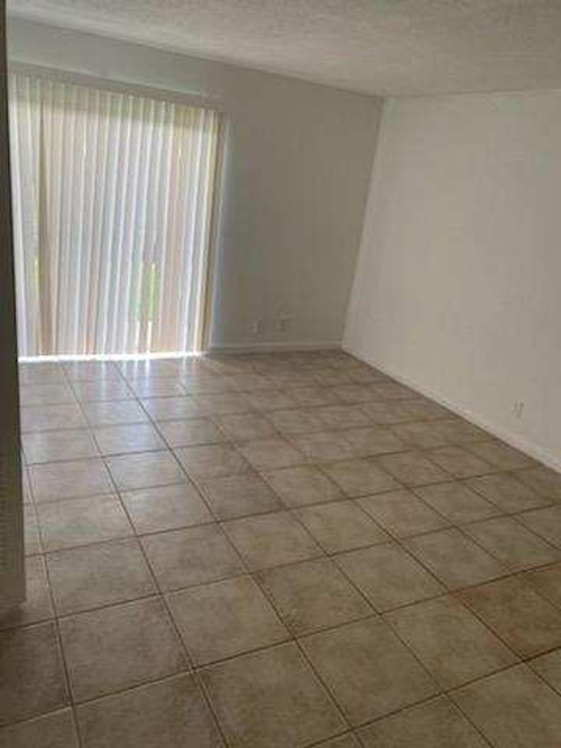 Beverly Park 25-44 B - Residential Lease