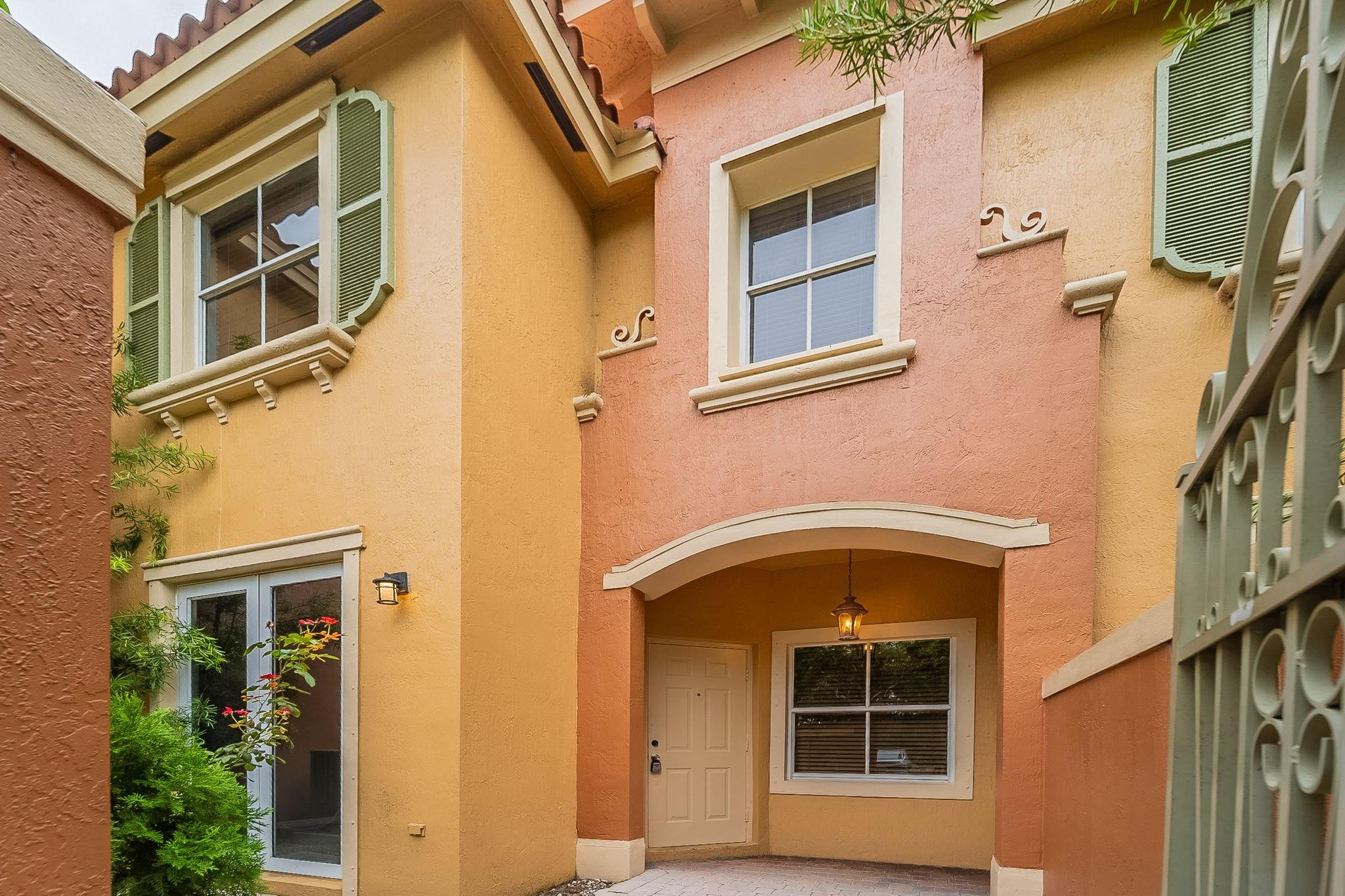 5013 Neptune Ln 2202