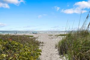 VILLAS ON THE OCEAN - Residential Lease