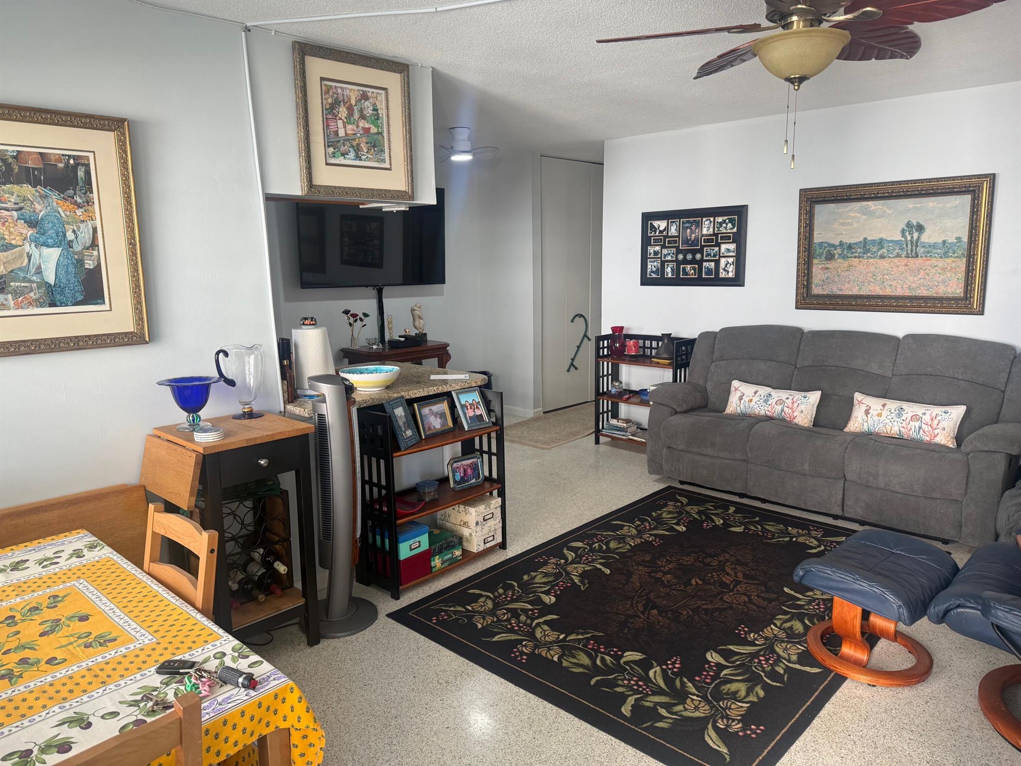 VILLAS ON THE OCEAN - Residential Lease