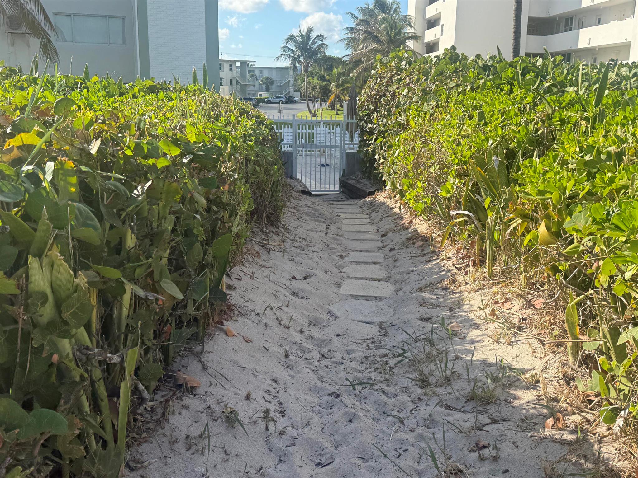 VILLAS ON THE OCEAN - Residential Lease