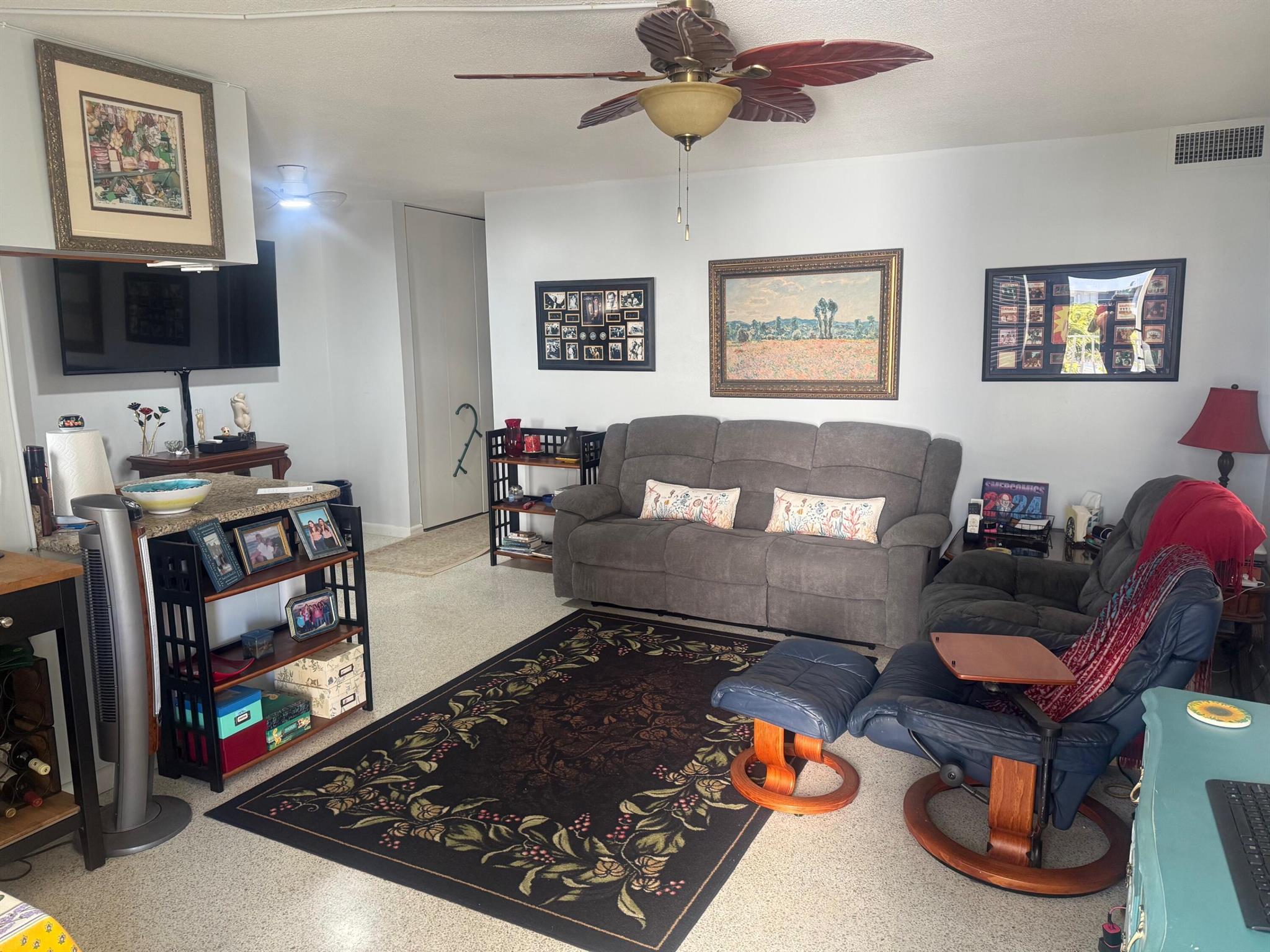 VILLAS ON THE OCEAN - Residential Lease