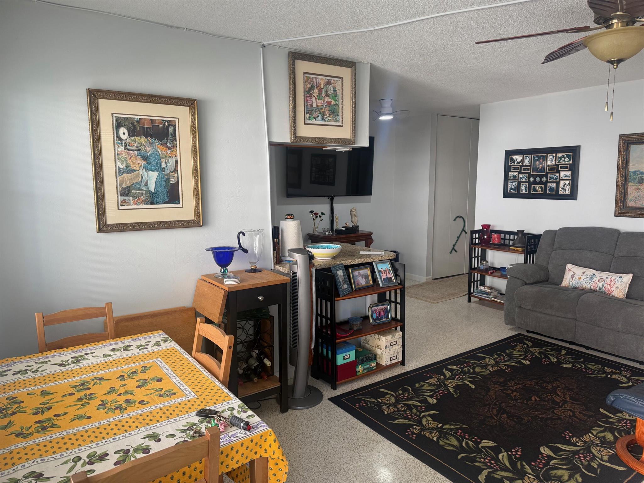 VILLAS ON THE OCEAN - Residential Lease