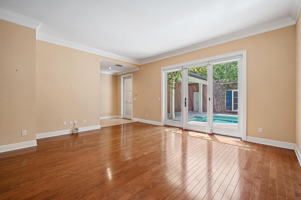 Photo of 11759 SE Florida Avenue, Hobe Sound, FL 33455 (MLS # R10972094)