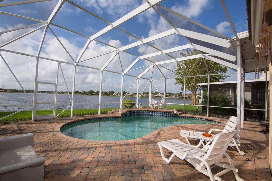 Coco Lakes 155-25 B - Residential