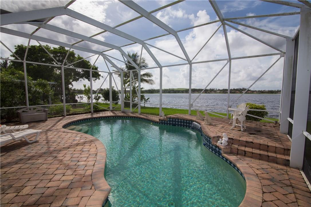 Coco Lakes 155-25 B - Residential
