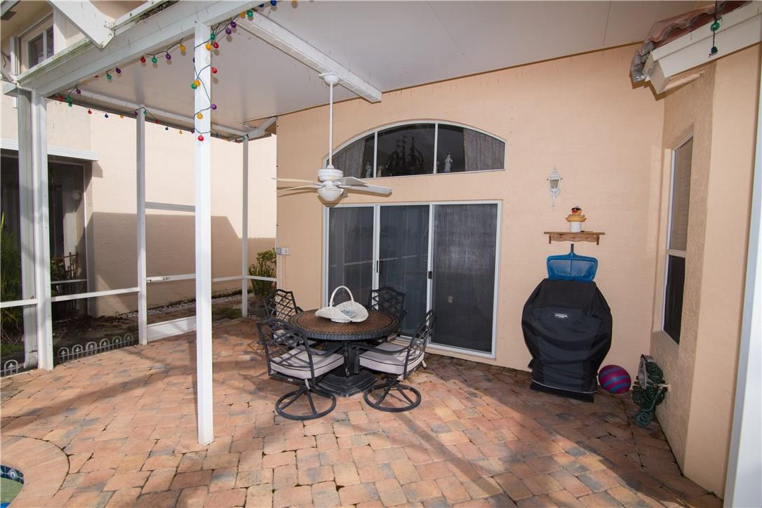 Coco Lakes 155-25 B - Residential