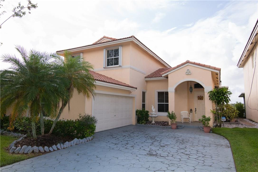 Coco Lakes 155-25 B - Residential