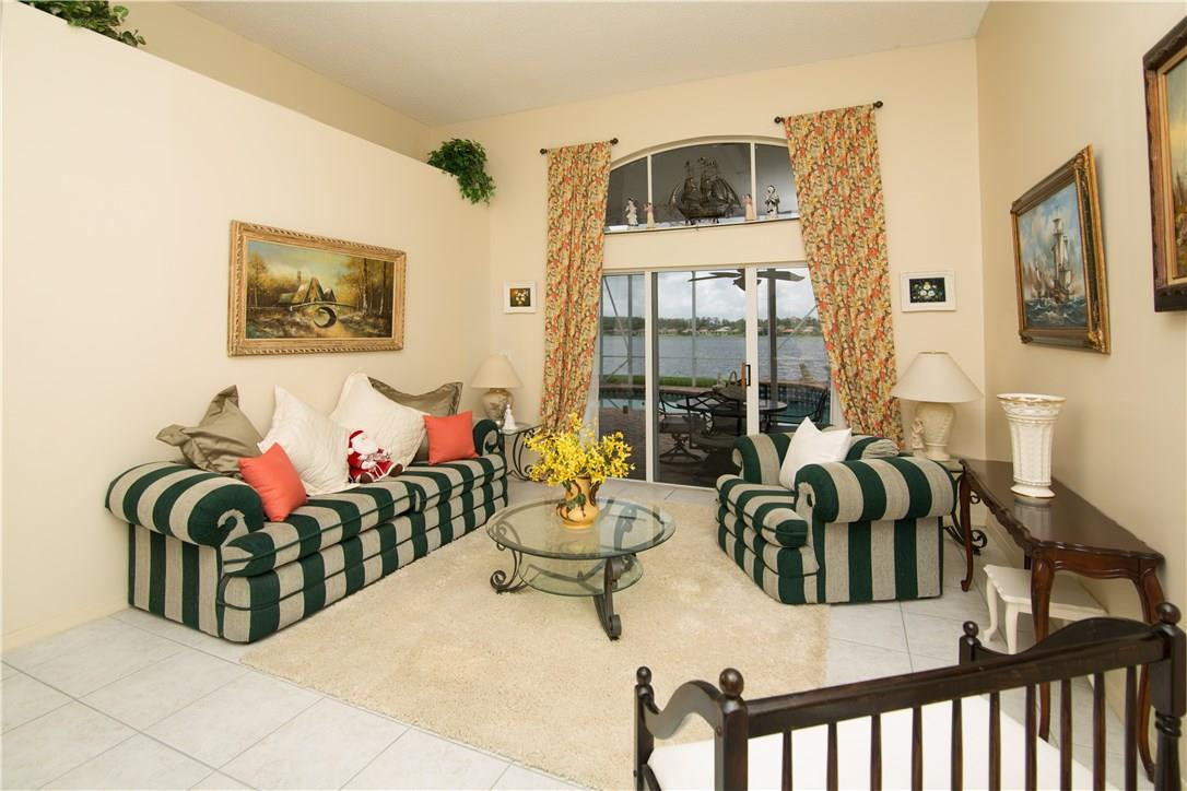 Coco Lakes 155-25 B - Residential