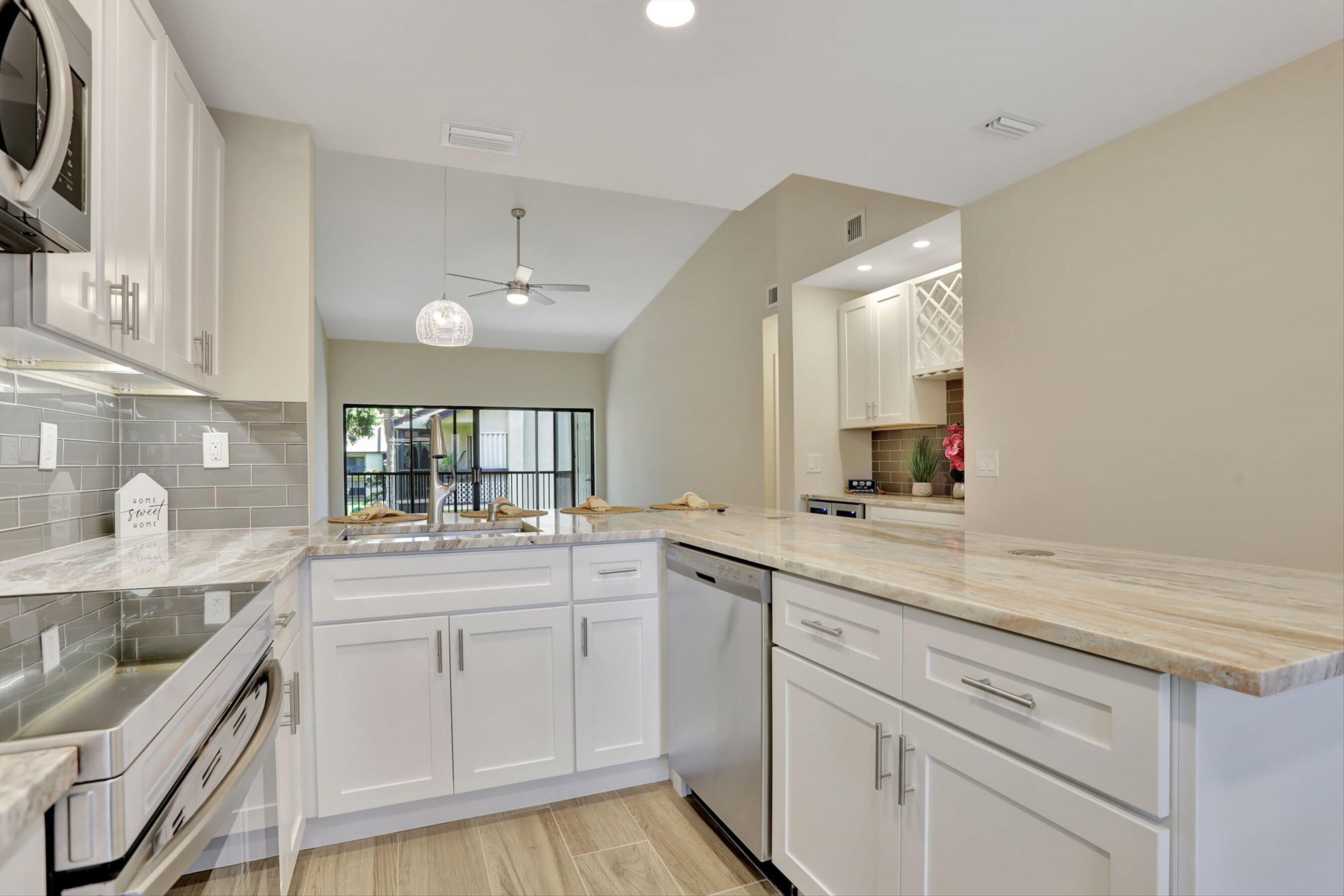 MEADOWRIDGE EAST CONDO - Residential