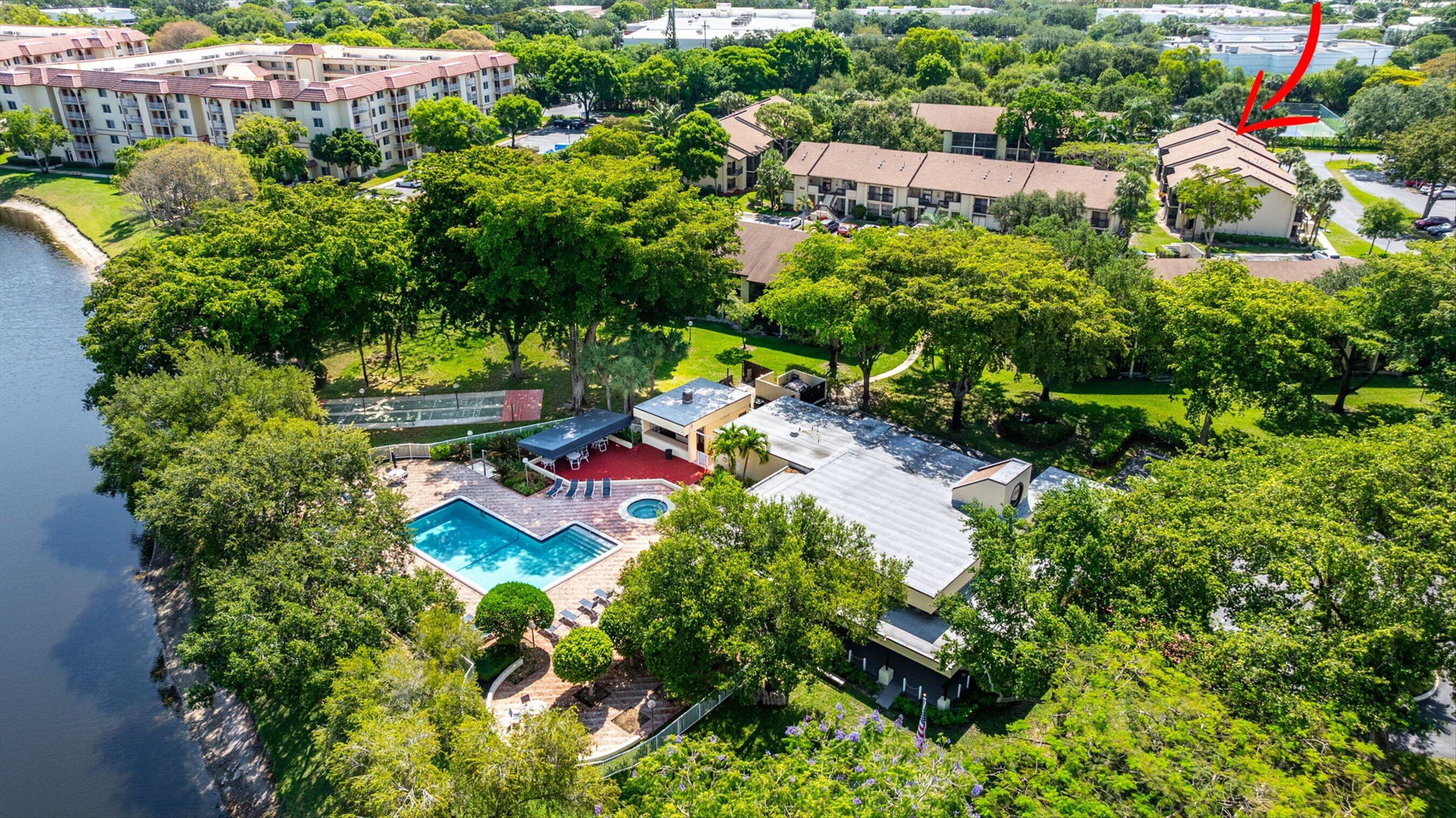 MEADOWRIDGE EAST CONDO - Residential