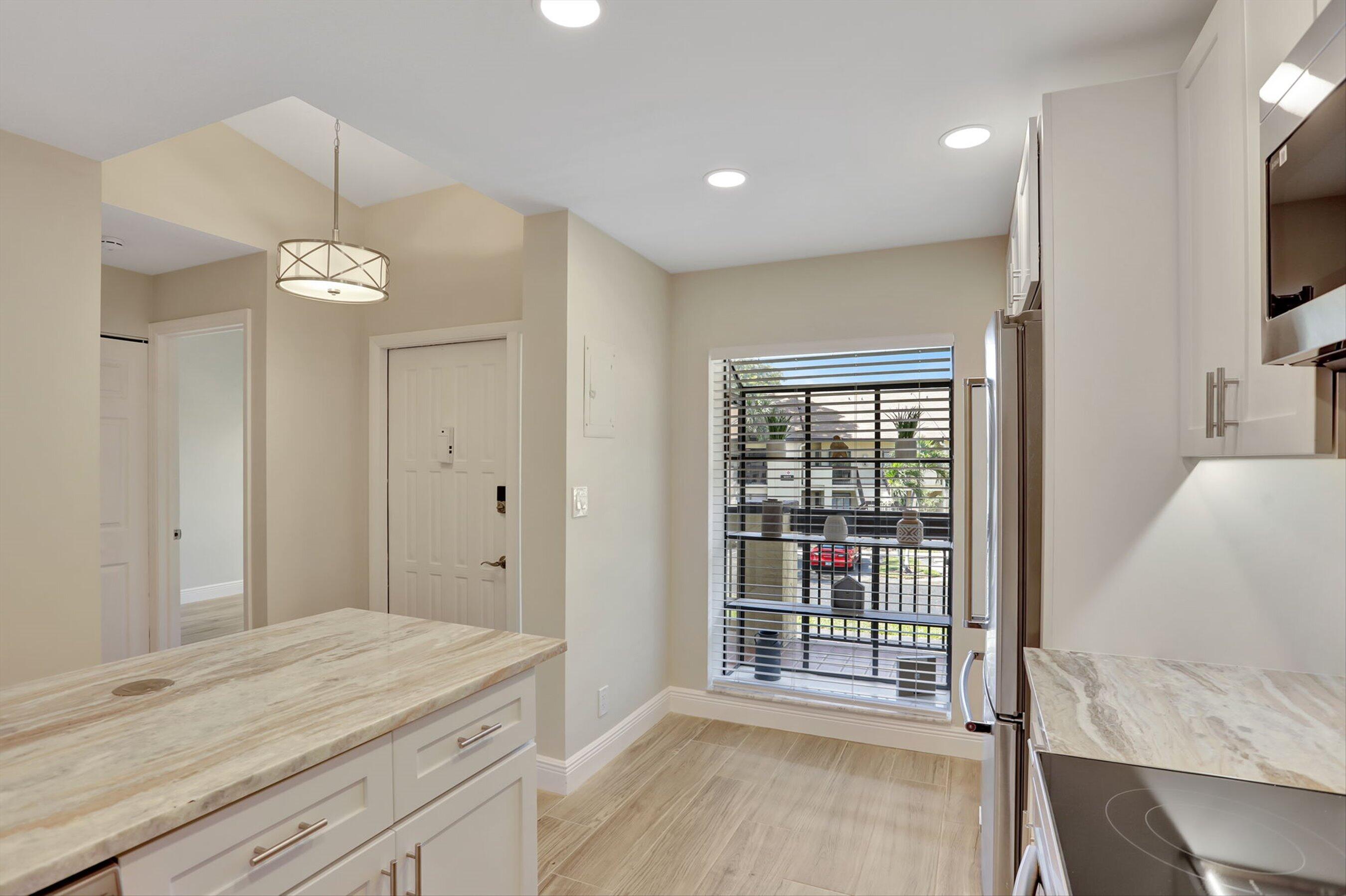 MEADOWRIDGE EAST CONDO - Residential