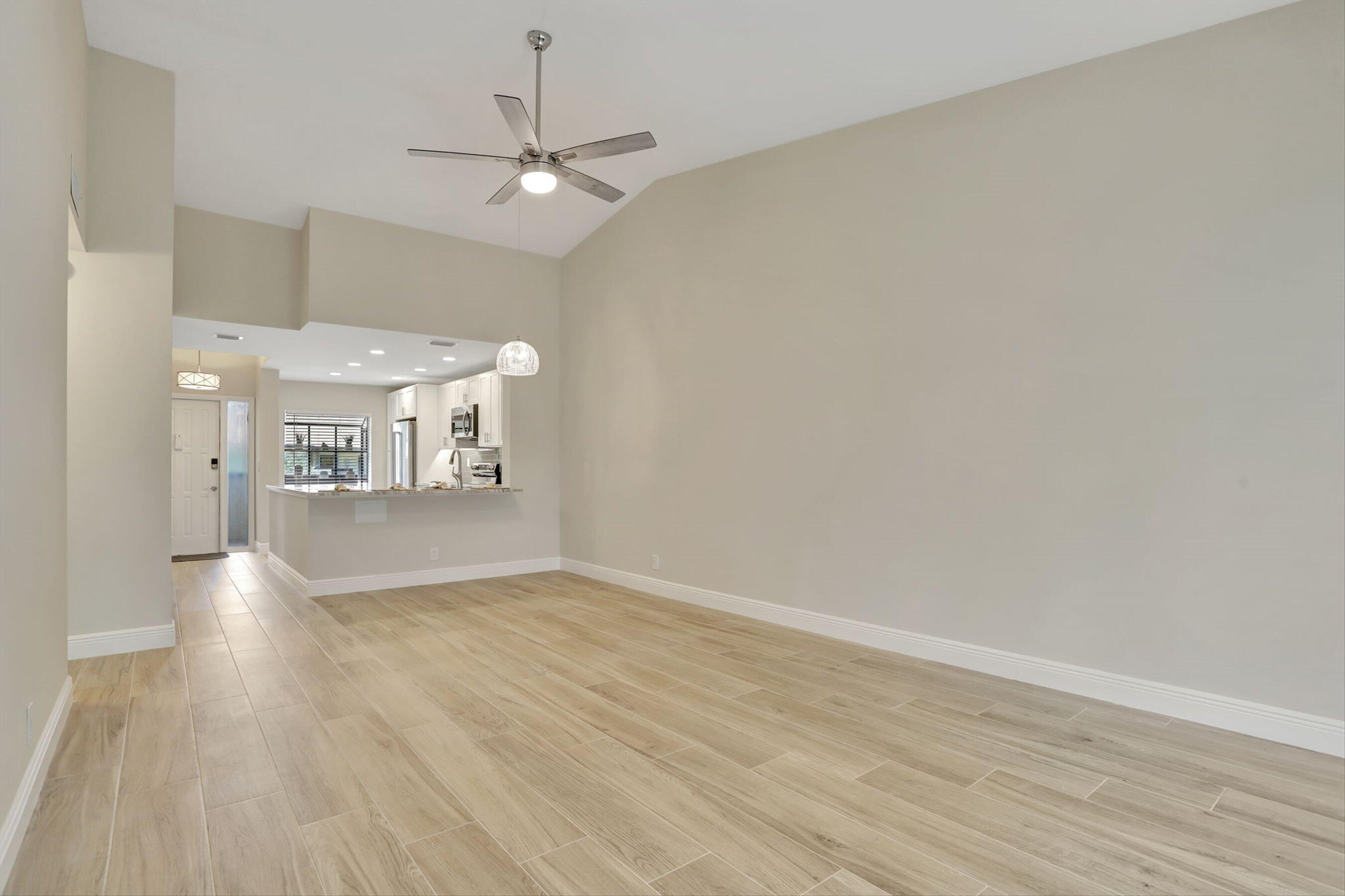 MEADOWRIDGE EAST CONDO - Residential