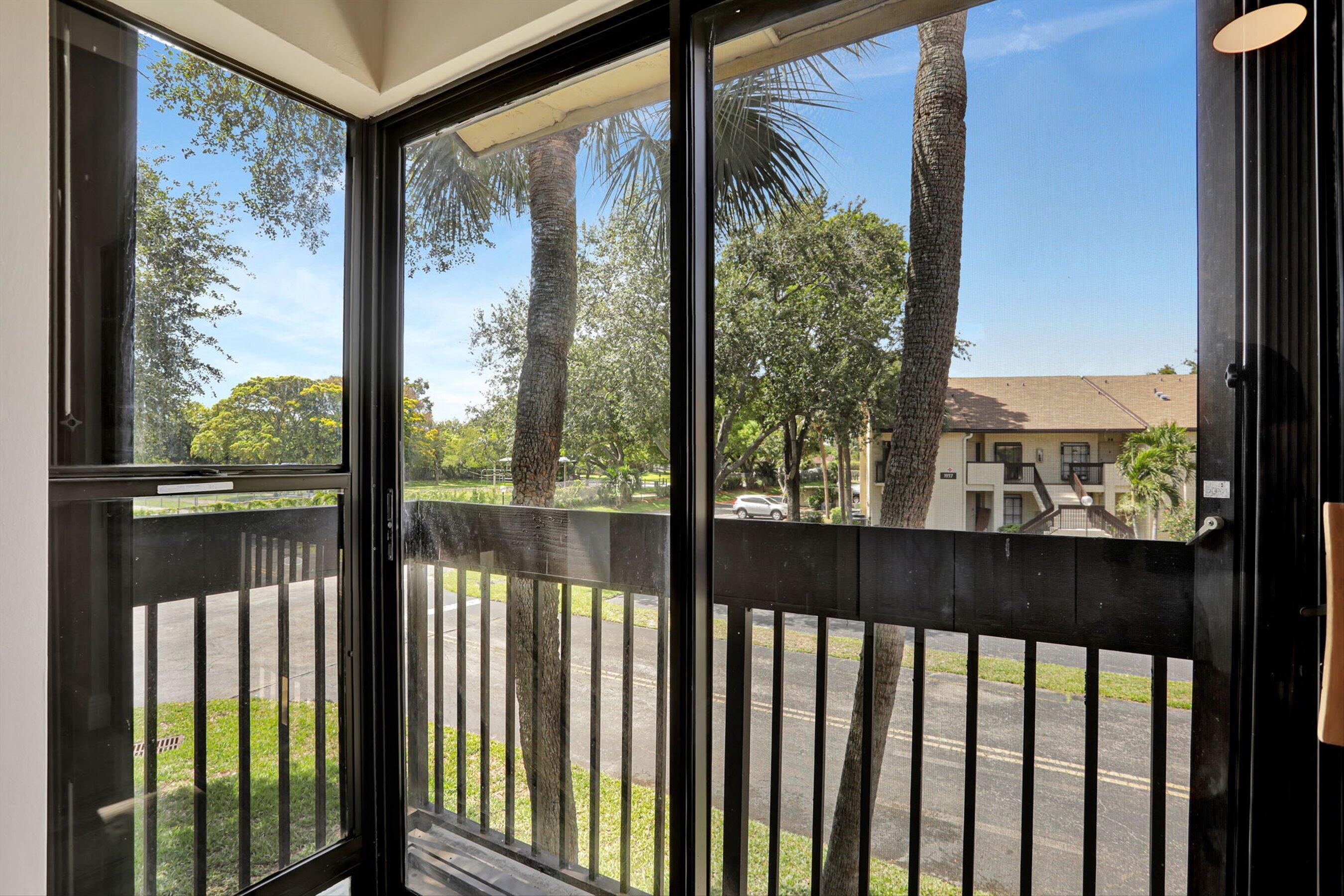 MEADOWRIDGE EAST CONDO - Residential