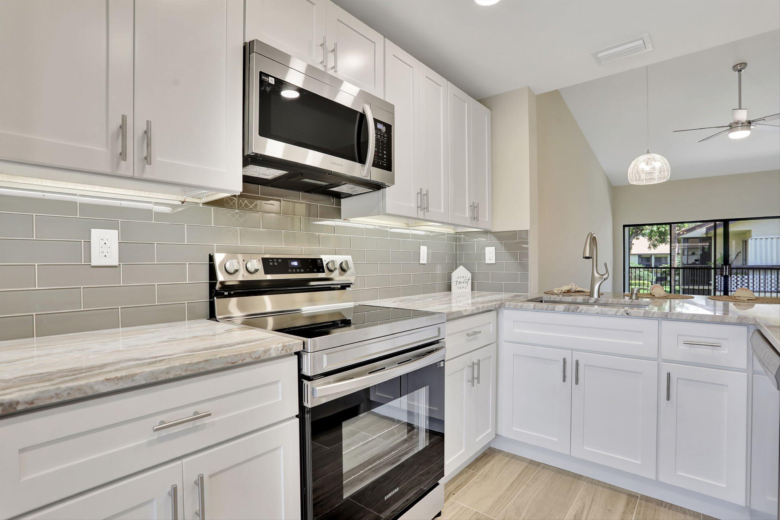 1945 SW 15th Street 68