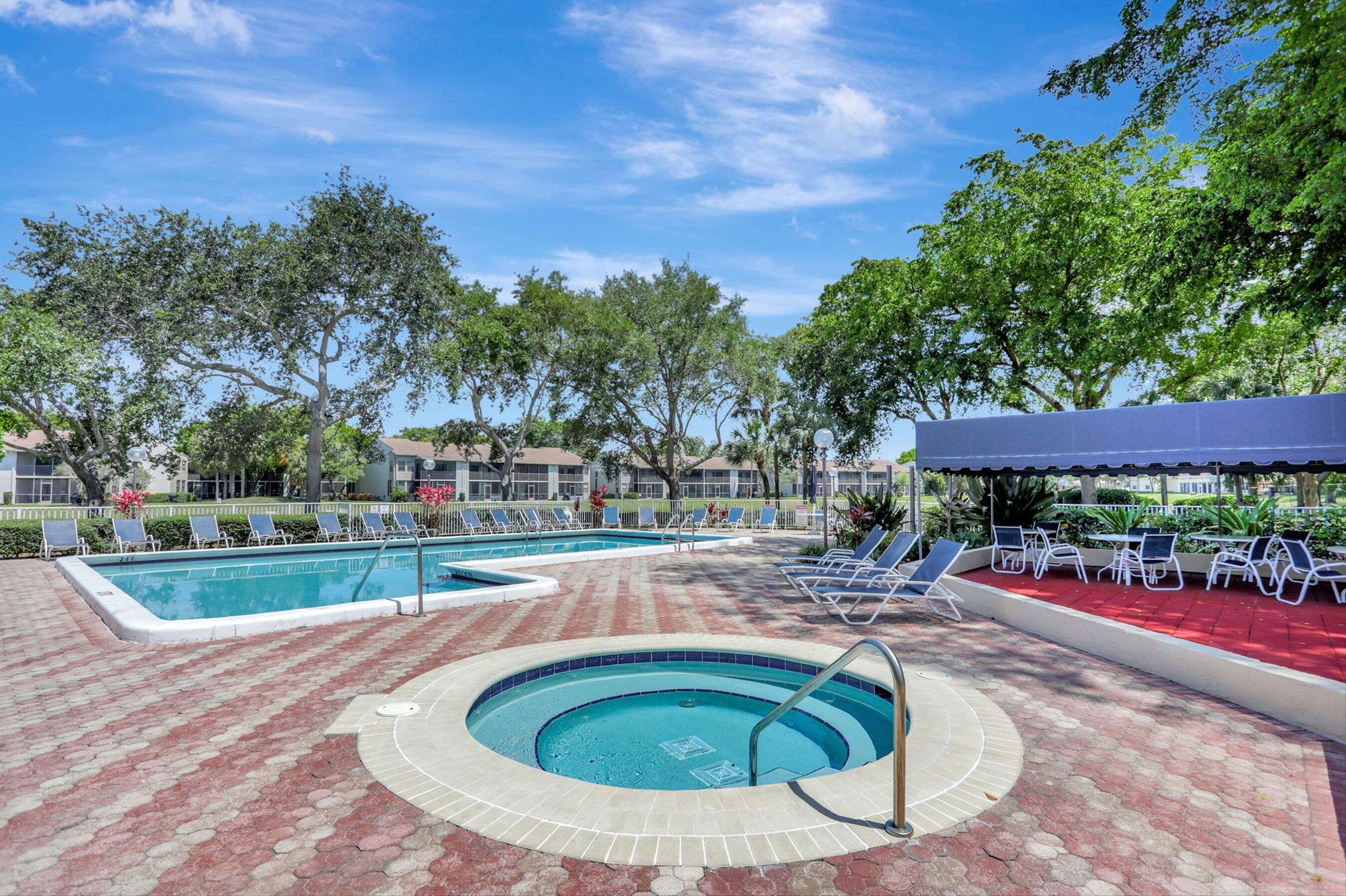 MEADOWRIDGE EAST CONDO - Residential