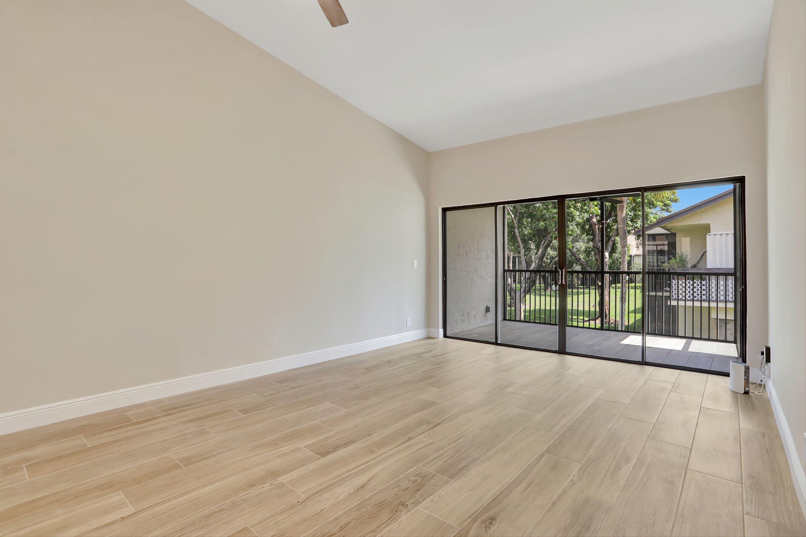 MEADOWRIDGE EAST CONDO - Residential