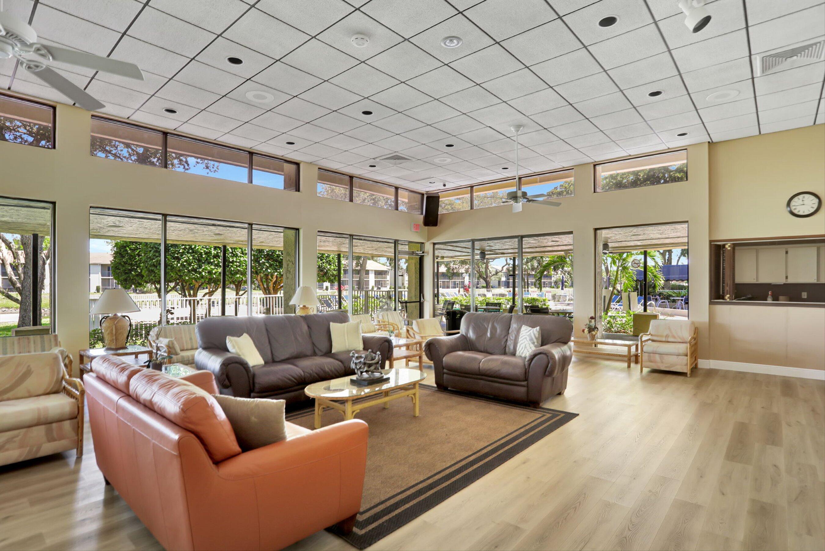 MEADOWRIDGE EAST CONDO - Residential