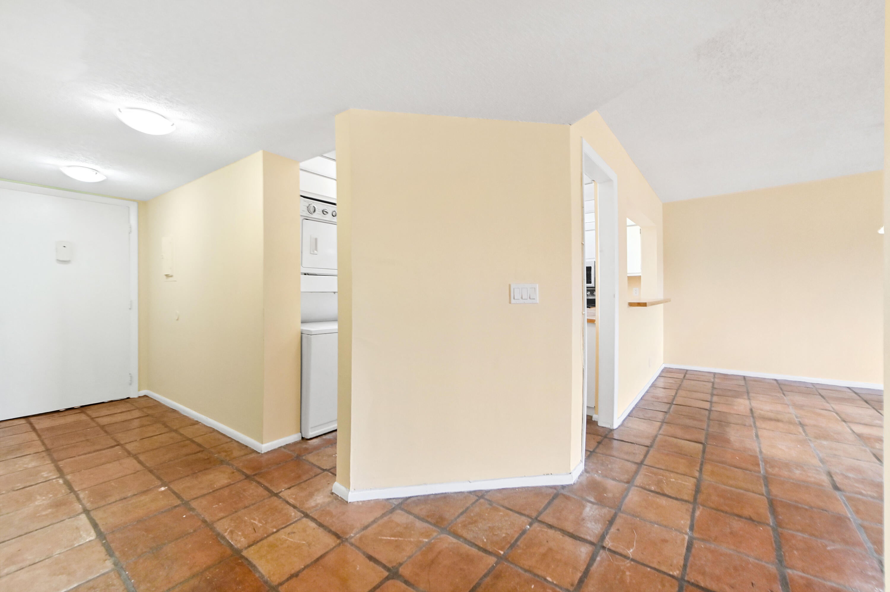 2820 Tennis Club Drive 401