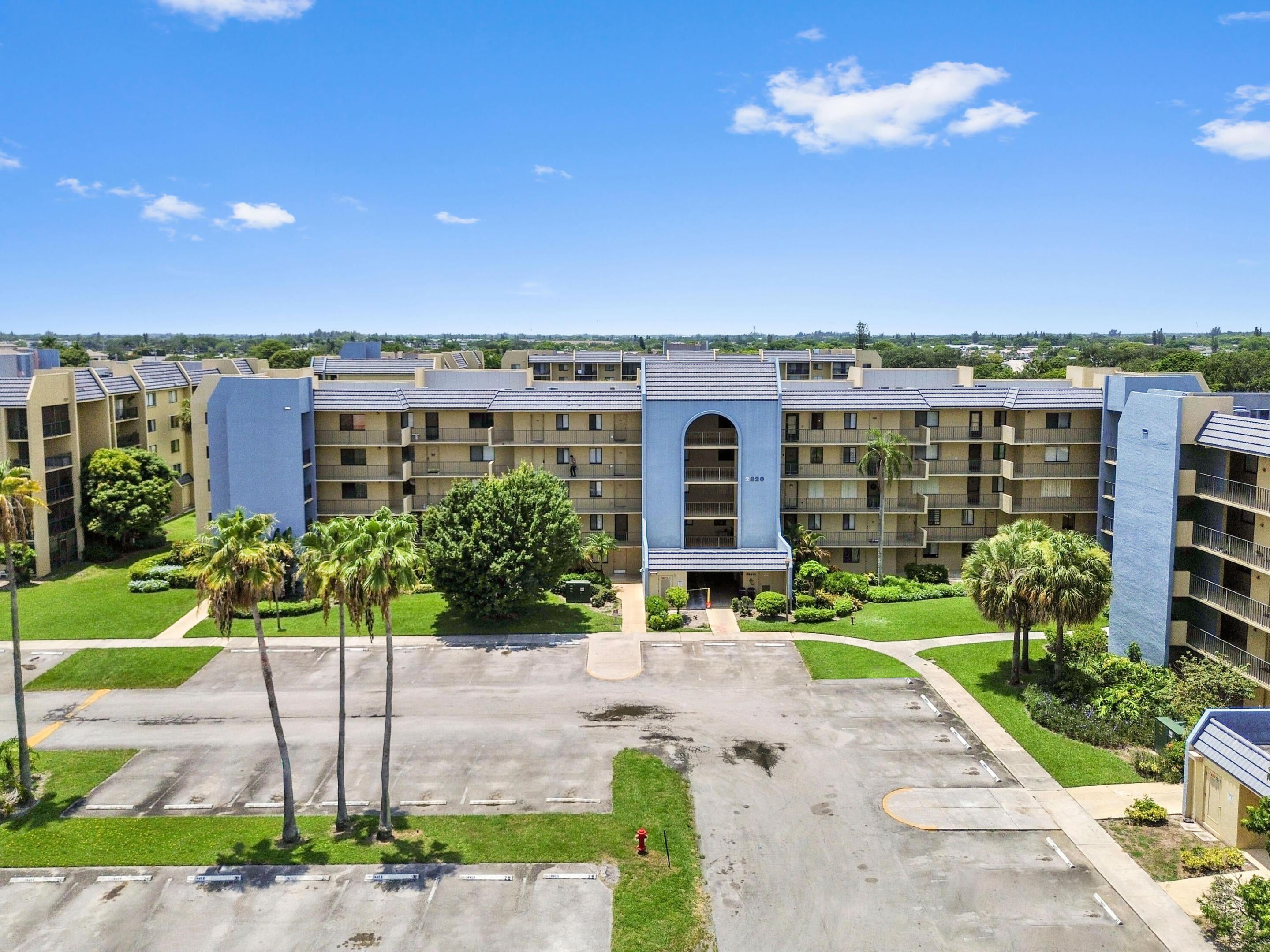 2820 Tennis Club Drive 401