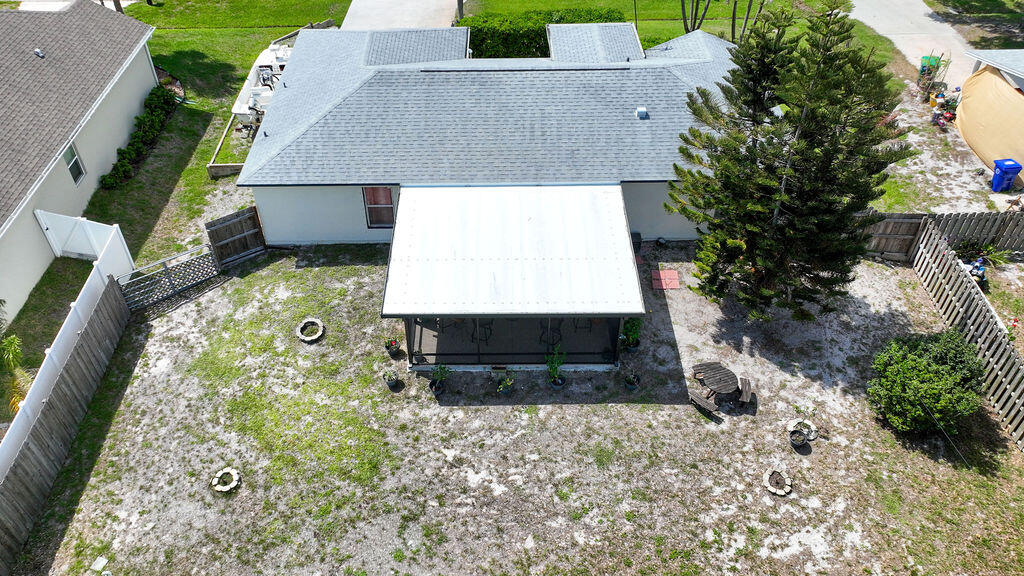 SEBASTIAN HIGHLANDS UNIT 10 - Residential