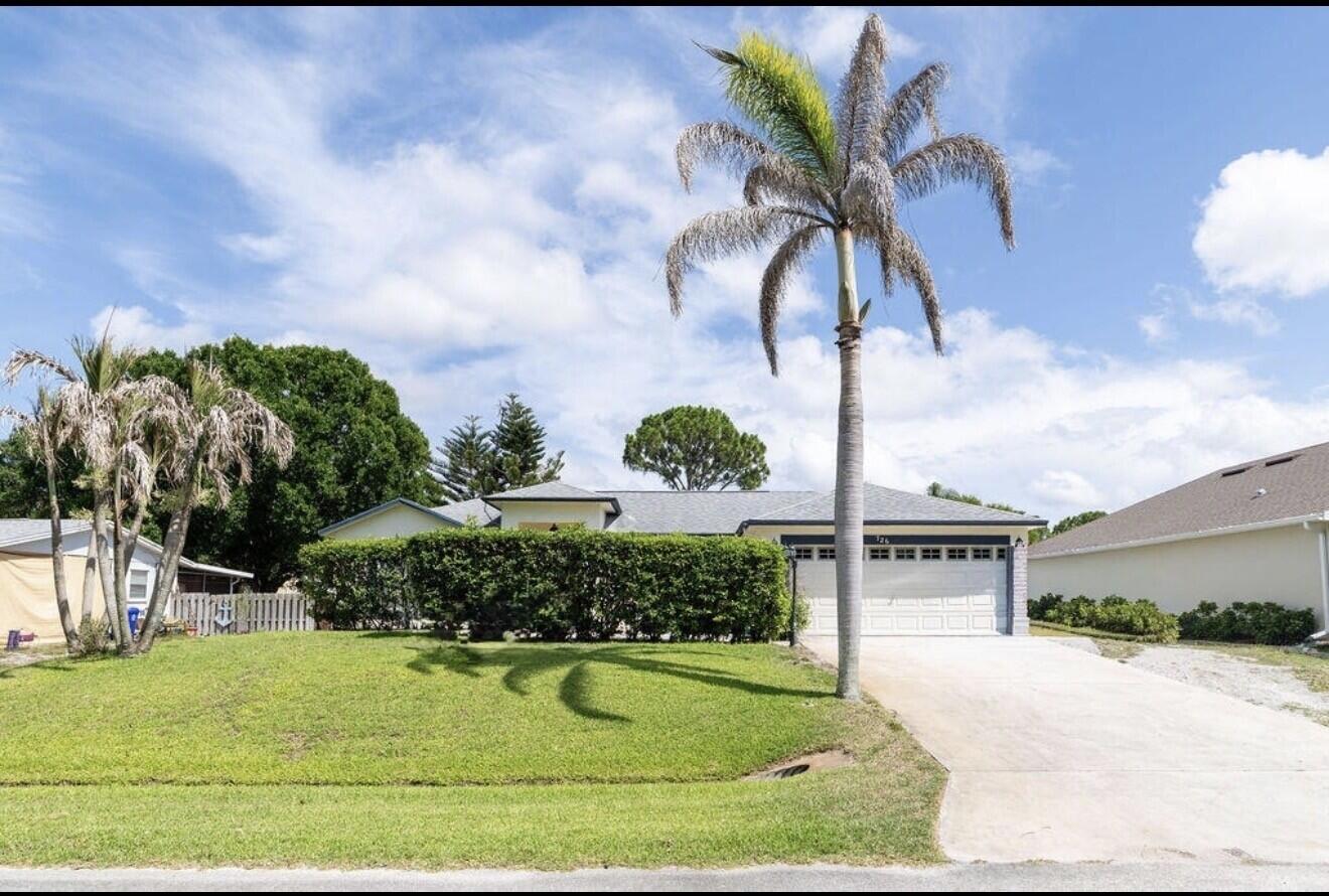 SEBASTIAN HIGHLANDS UNIT 10 - Residential