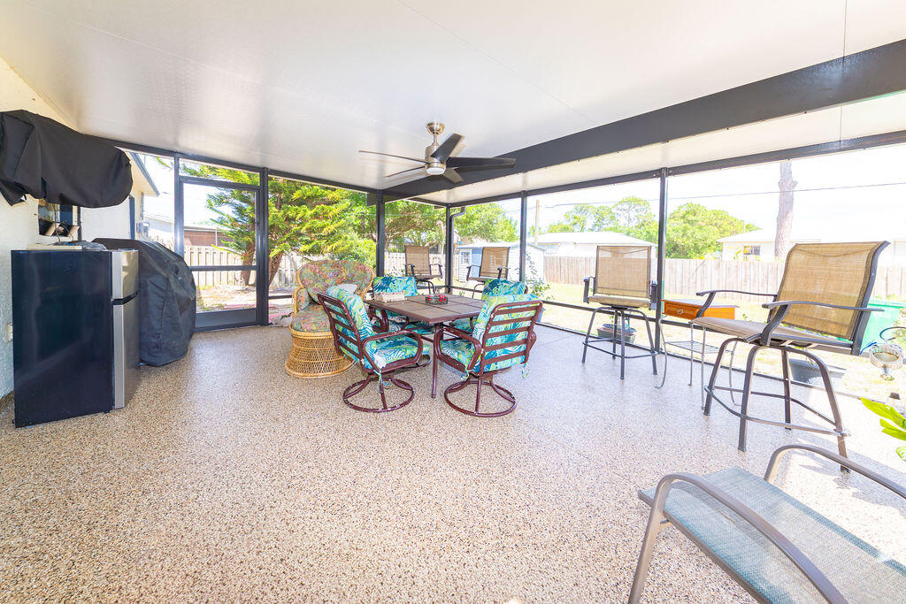 SEBASTIAN HIGHLANDS UNIT 10 - Residential