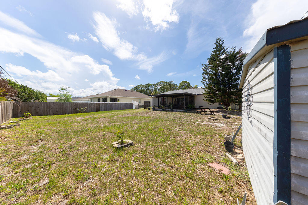 SEBASTIAN HIGHLANDS UNIT 10 - Residential