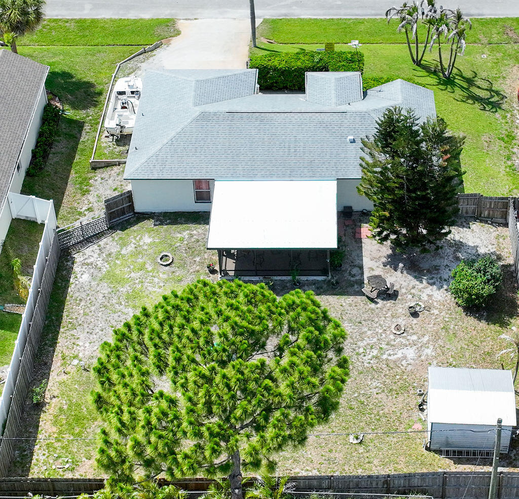 SEBASTIAN HIGHLANDS UNIT 10 - Residential