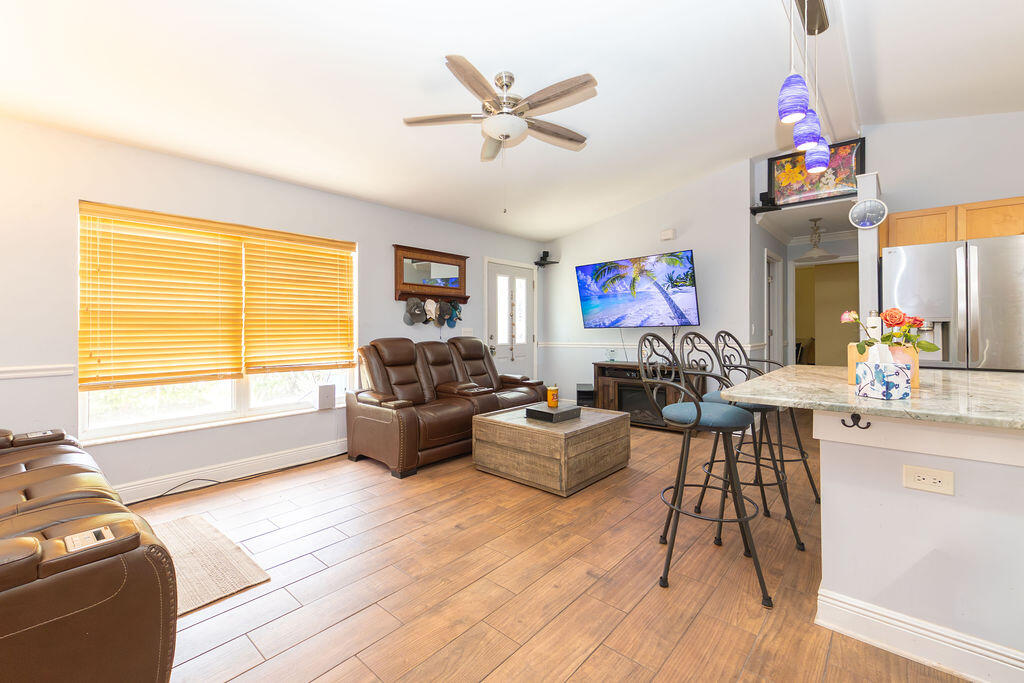 SEBASTIAN HIGHLANDS UNIT 10 - Residential