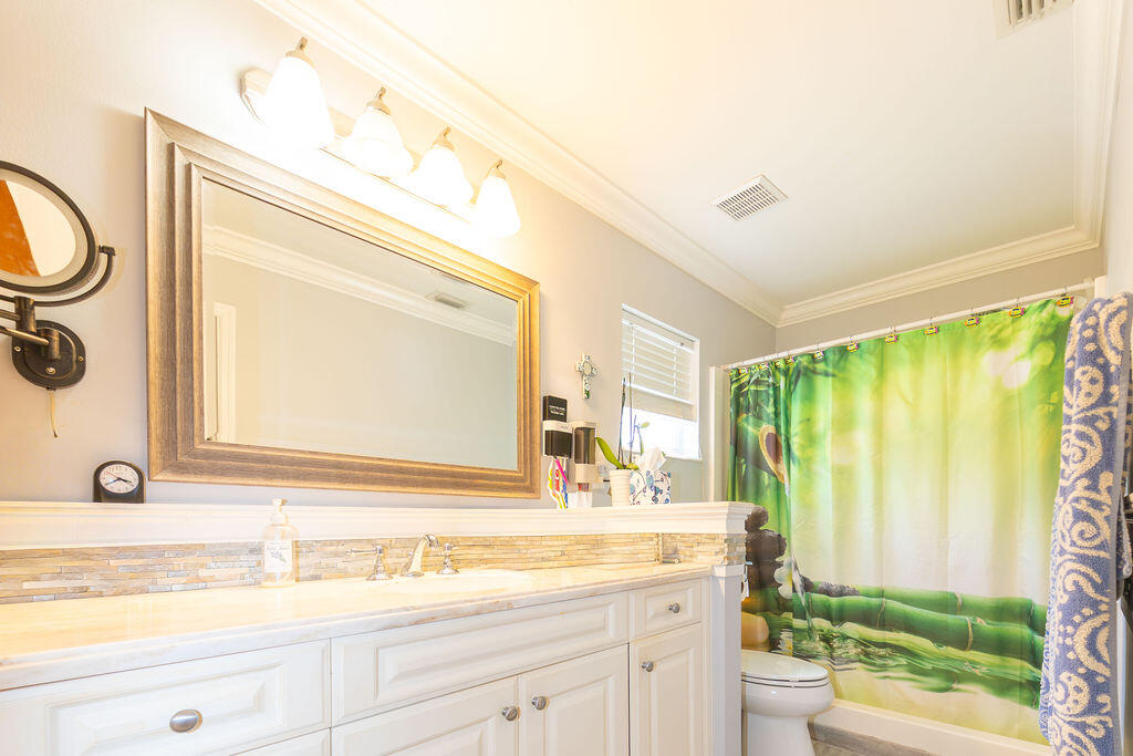 SEBASTIAN HIGHLANDS UNIT 10 - Residential